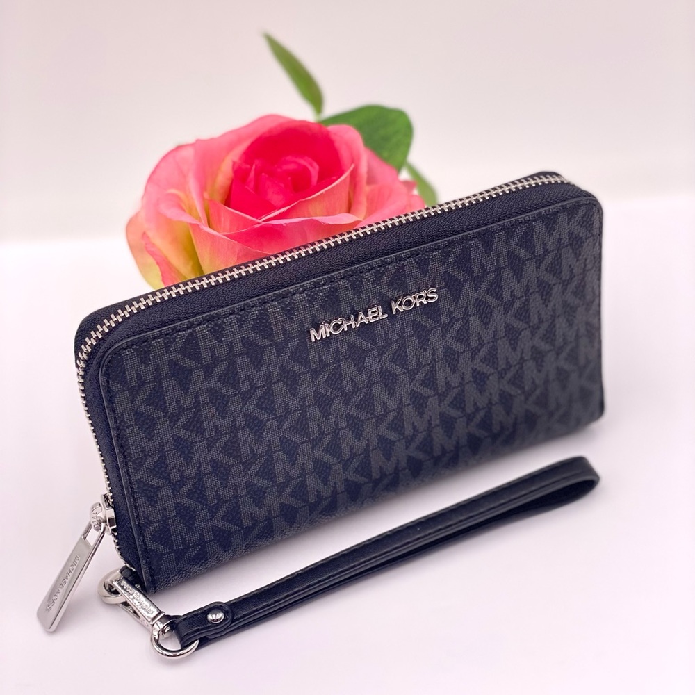 Michael Kors Jet Set Travel Large Flat Zip MF Phone Case Wristlet Wallet Black